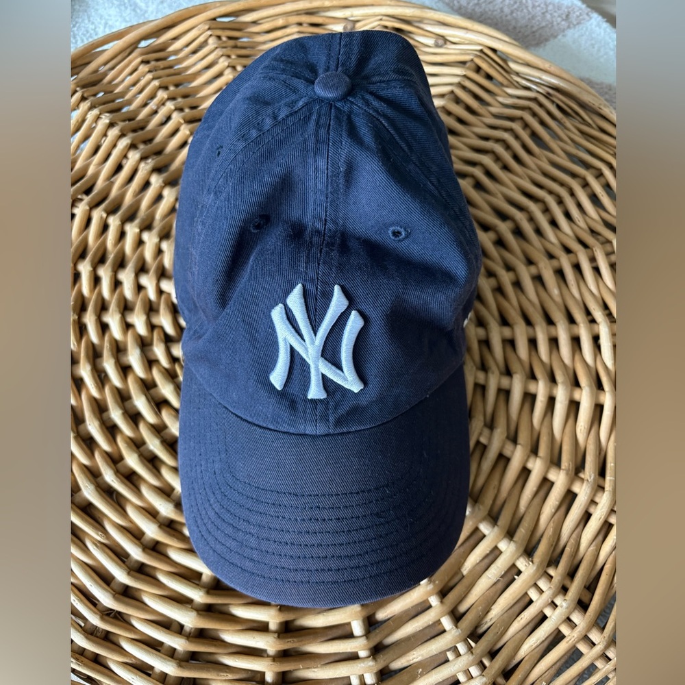 New York Yankees ‘47 Brand MLB Navy White Clean Up Hat - Picture 3 of 7
